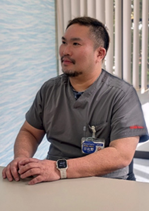 副看護部長 日比野裕介の写真